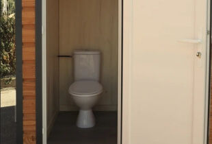 Toilettes du box compact sanitaires